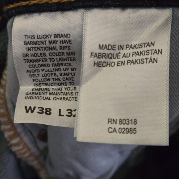 Lucky Brand NWT 221 Straight Fit Dark Wash Jeans 5 Pocket Dark Wash Size 38x32 - Picture 11 of 12